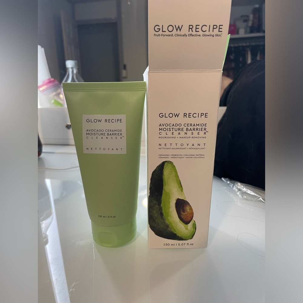 BNIB Glow Recipe Avocado Ceramide Moisture Barrier Cleanser 150ml